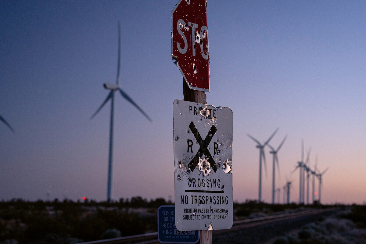 GoSee presents : ‘Roadside Meditations’ by Rob Hammer, appearing at Kehrer Publishing