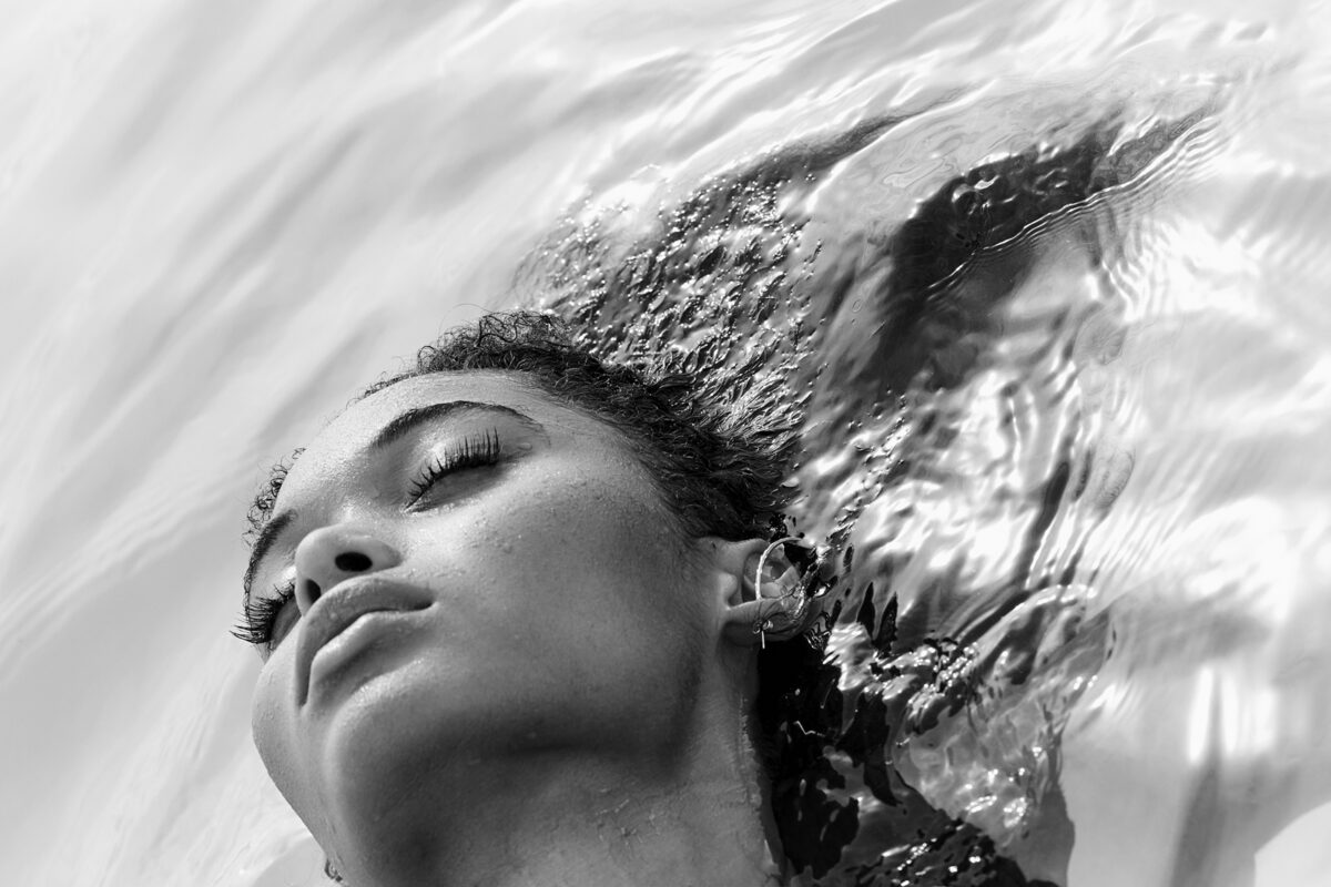 ‘Beauté dans l’eau’ - personal work by Michael MUNIQUE c/o NEUBAUERSCHWARZ