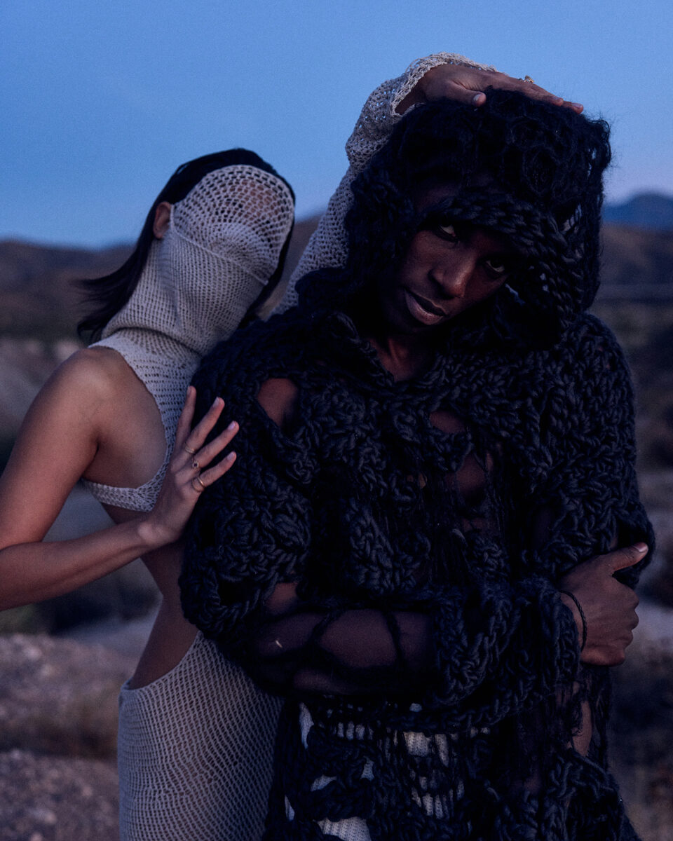 LARA SEVERA Knitweardesign - fotografiert von Timotheus THEISEN c/o DOUBLE 