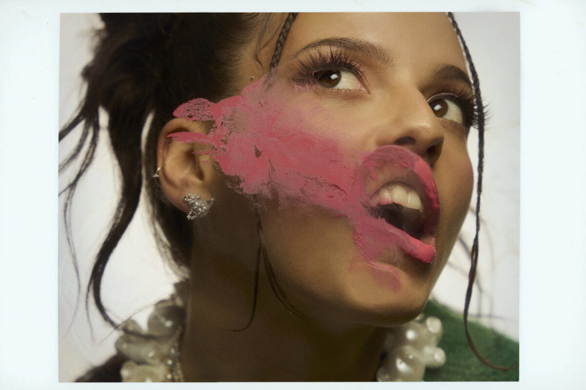<b>‘GLAS’ – Nina Chubas</b> debut album makes the charts tremble - with a cover by <b>David DAUB c/o WILDFOX RUNNING</b>