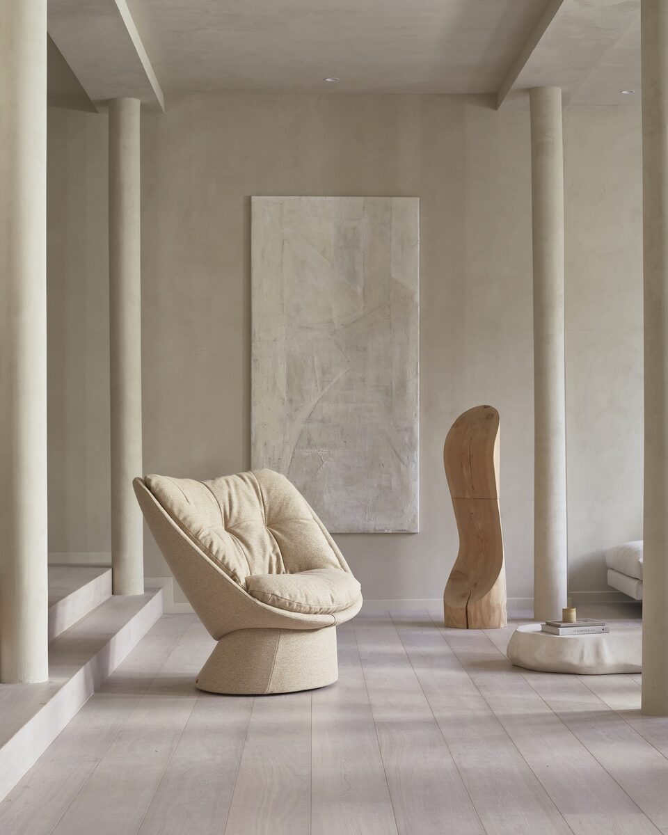 <b>MONTIS - Modern Dutch Designs</b>, photographed by Jeroen van der Spek with set design and prop styling by Cleo Scheulderman, both artists c/o&nbsp;&nbsp;<b>STILLSTARS</b>
