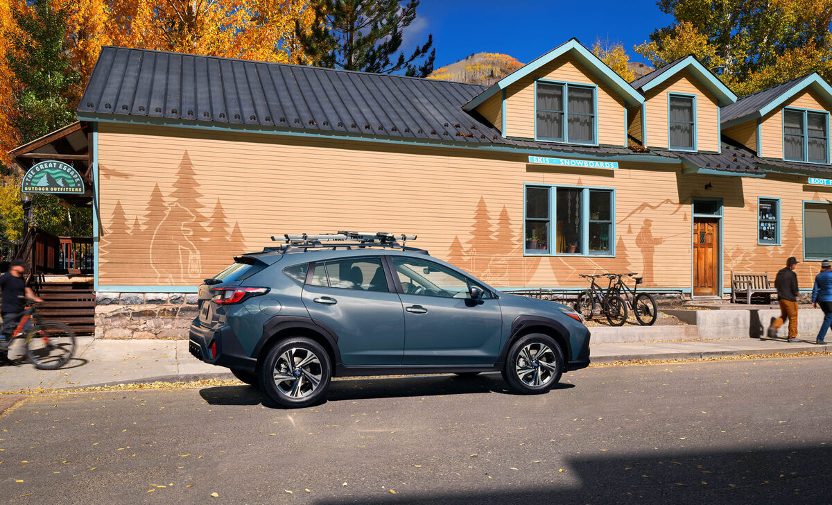 <b>JEFF LUDES</b> and <b>GYBOW </b>stage the<b> SUBARU CROSSTREK </b>in Los Angeles