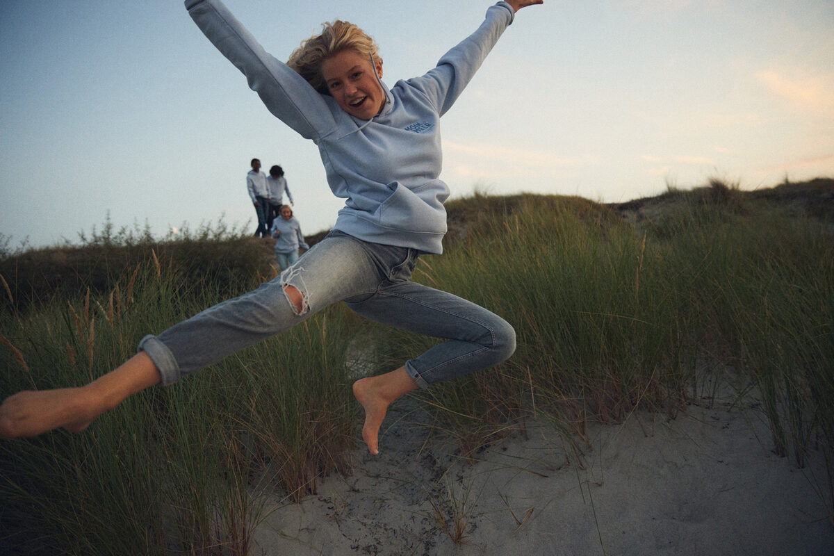 First days of summer! <b>DAVID MAURER</b> photographs fresh looks for the young label <b>MOIN MEER </b>from Heiligenhafen