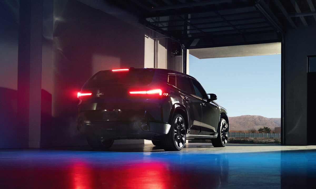 NEW at GoSee :&nbsp;<b>DAVID MASEMORE</b>, transportation, Los Angeles &amp; Miami; we present you his photos for&nbsp;<b>BMW USA</b> <b>featuring former football wide receiver Victor Cruz</b>
