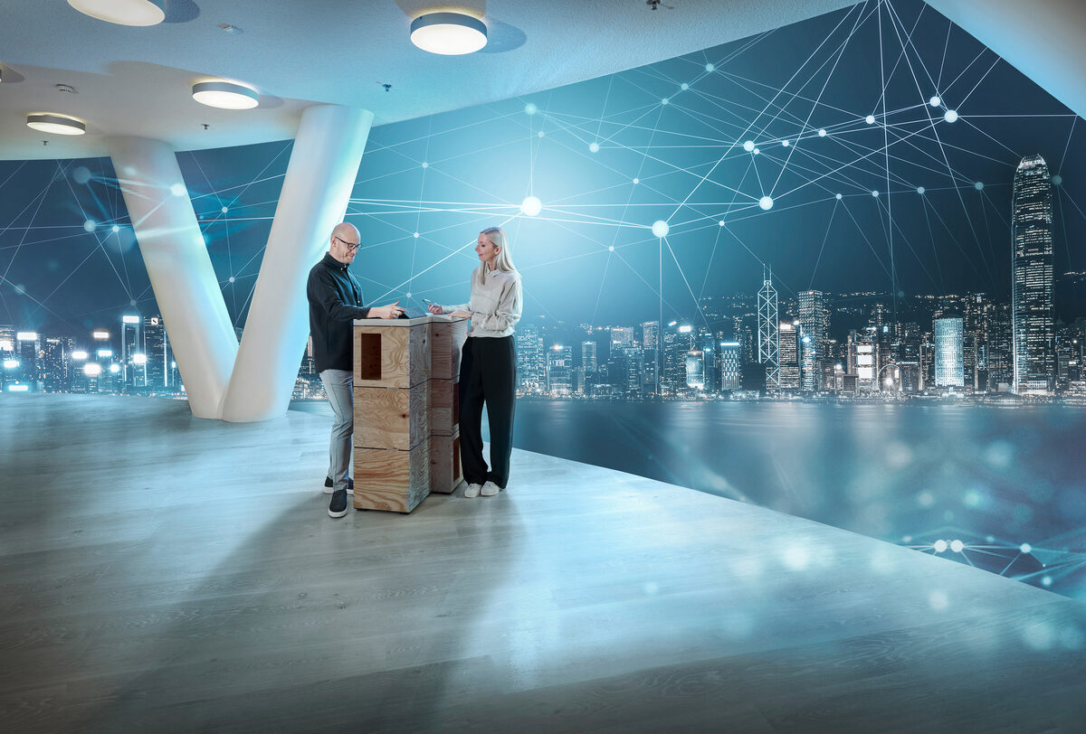 <b>MARCUS PHILIPP SAUER </b>photographs the <b>KFW IPEX BANK Frankfurt </b>campaign with unconventional perspectives for&nbsp;Personalwerk
