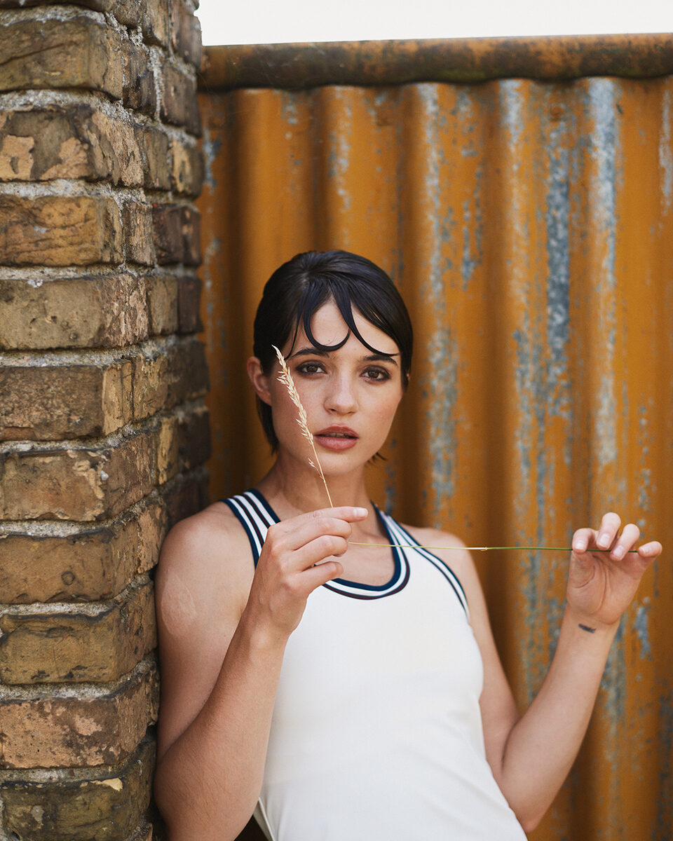 Schauspielerin und Buchautorin<b> Lisa-Marie Kroll </b>- bekannt aus Bibi &amp; Tina - <b>im SCHÖN! Magazin</b> - Fotos <b>Sarah STORCH c/o DOUBLE T Photographers</b>