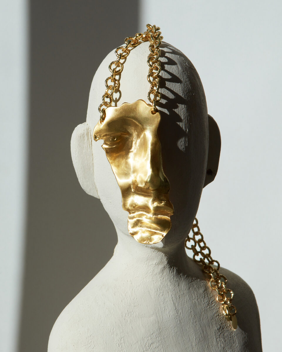 EFEK JEWELRY presents the new collection by Designer and Stylist Özge EFEK c/o LES ARTISTS by Josef Stockinger