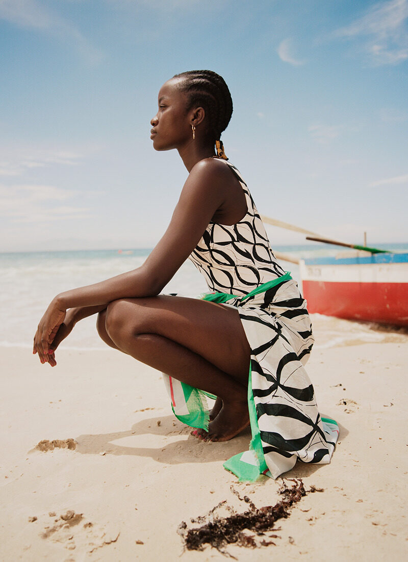 <b>&amp; OTHER STORIES </b>and designer <b>SINDISO KHUMALO</b> with a limited collection - and a campaign produced by <b>BAKER &amp; CO</b>