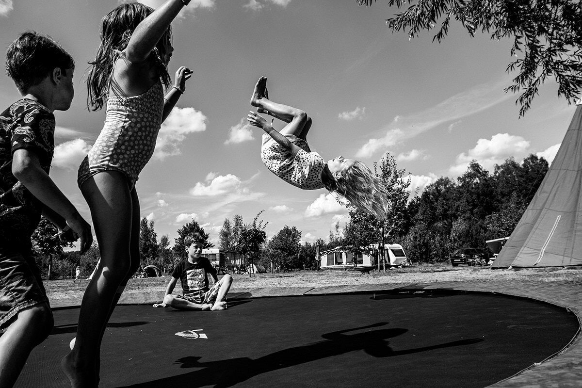 <b>MRS. ROBINSON</b> presents new entry portrait &amp; reportage photographer <b>SASKIA VAN DEN BOOM</b>