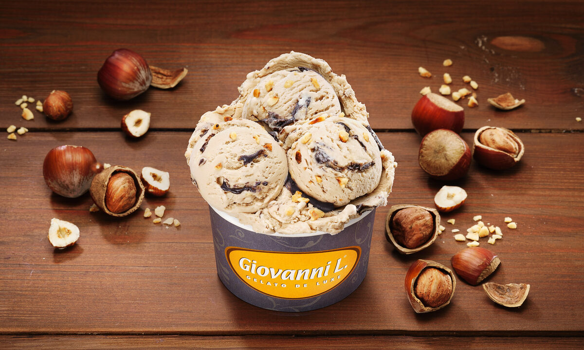 ‘Gelato de Luxe’ – STUDIO HACKENBERG c/o DOUBLE T photographs ice cream for HOFGUT by GIOVANNI L.