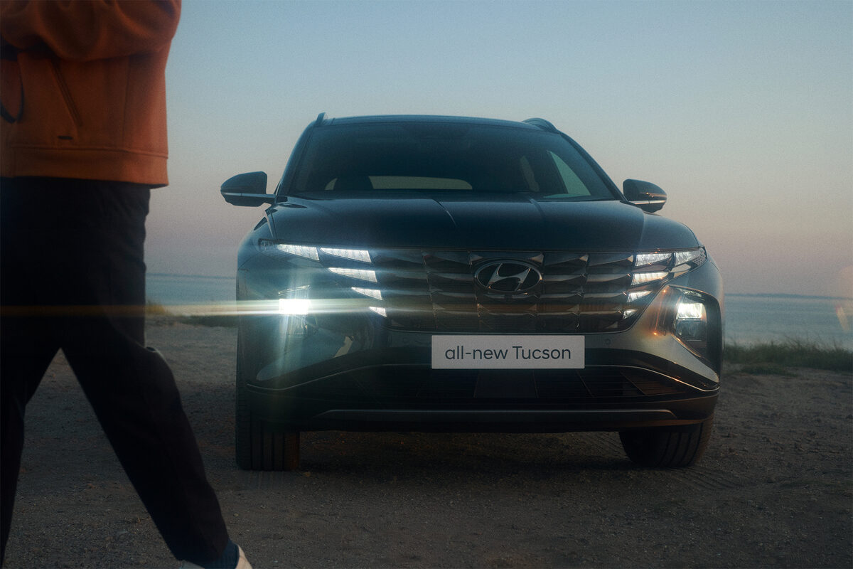 BEN & MARTIN fotografieren den HYUNDAI TUCSON für Jung von Matt in Rotterdam