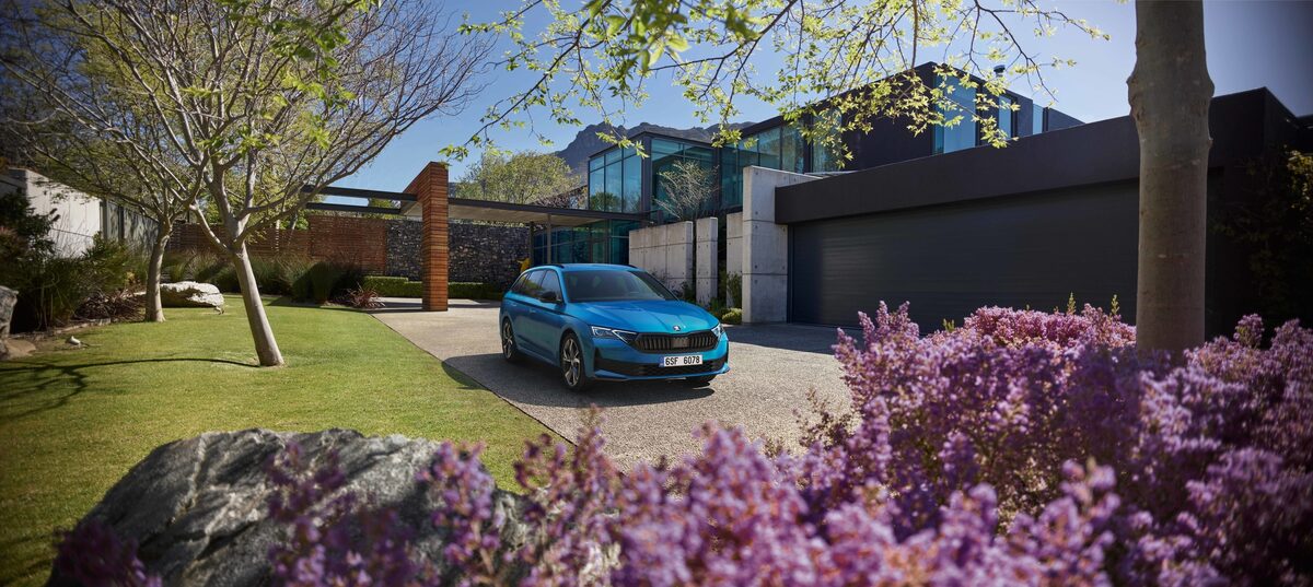 <b>PRINZ PRODUCTIONS</b>, Cape Town &amp; Portugal, produces with car photographer Thomas Strogalski for ŠKODA OCTAVIA and with the <b>NISSAN MAGNITE</b>