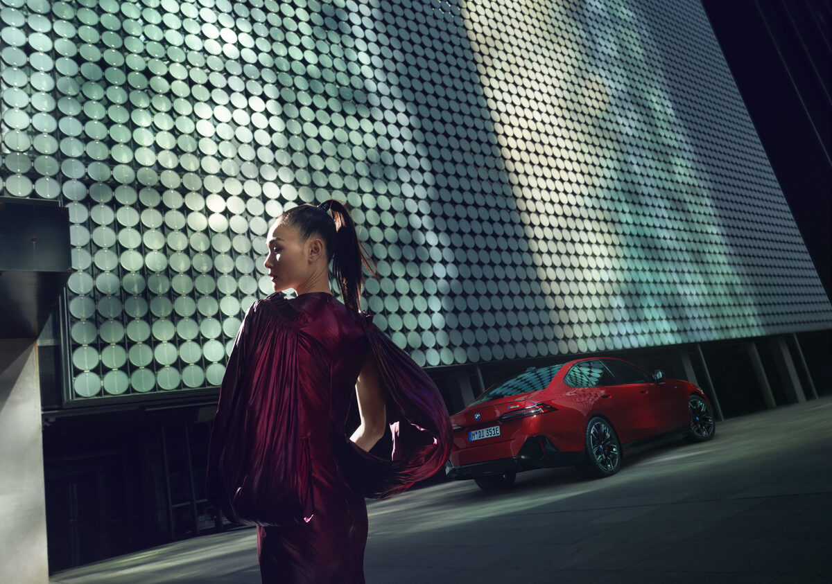 PX GROUP : CGI für Agnieszka Doroszewicz & BMW, Retouching für den MERCEDES-BENZ eSprinter Kampagne mit Markus Wendler und RENAULT RAFALE
