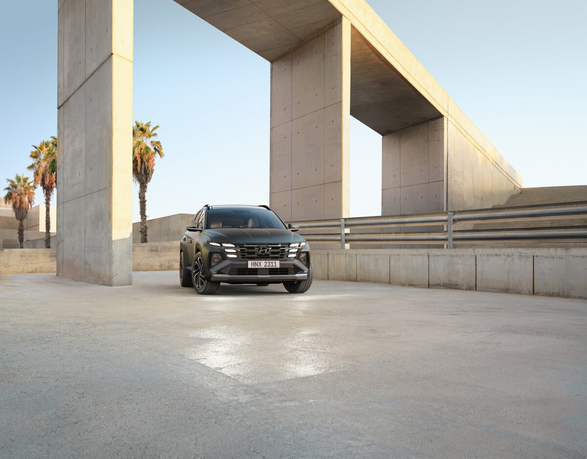 HYUNDAI TUCSON campaign with photos by Michael SCHNABEL c/o EMEIS DEUBEL for Jung von Matt
