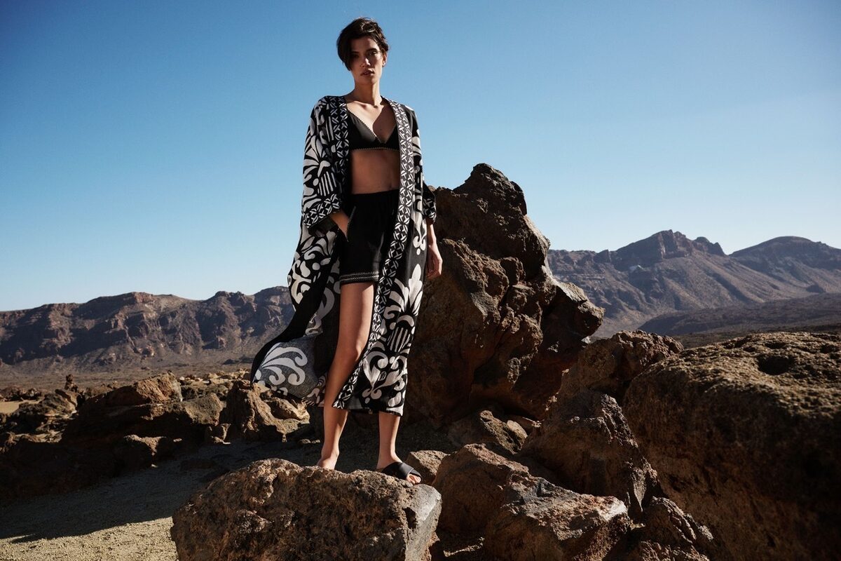 ‘Stronger together. Supporting women. Supporting artisans.’ – Art Director <b>NICOLE HARDT</b> presents you the <b>RANGSUTRA x C&amp;A Collection</b>