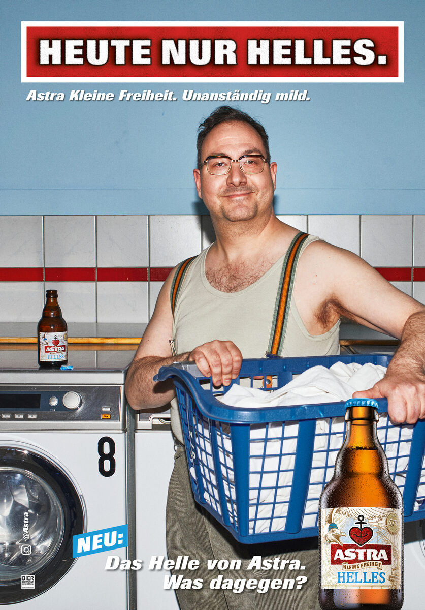 <b>‘ASTRA HELLES</b> – Got a problem with it?’ – Sven Jacobsen photographs the campaign for the cheeky beer from Hamburg, produced by <b>NU PROJECTS</b>