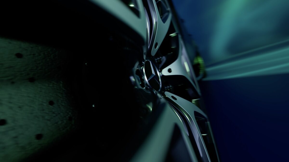 ‘<b>Organic Blue Dance</b>’ – Personal Film Project by Photographer &amp; Director <b>SÉBASTIEN STAUB</b>