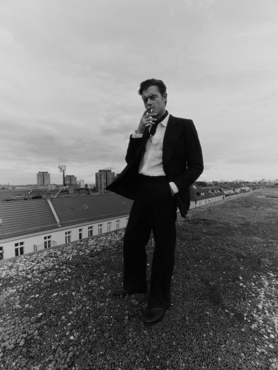 With ‘Cranko’ actor <b>Sam Riley</b> above the rooftops of Danzig – with photos by <b>Grayson LAUFFENBURGER c/o HAUSER FOTOGRAFEN</b>