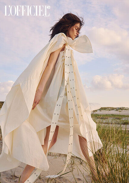 Florian Grill fotografiert für <b>L'OFFICIEL</b> - Styling Noah KÄCHELIN und Hair &amp; Makeup Sophie LERCHE, beide Artists c/o <b>BIGOUDI</b>