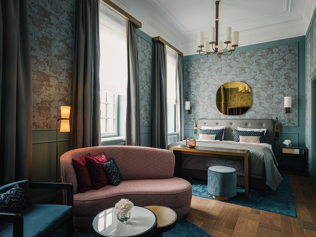 Welcome to <b>GRAND HOTEL TASCHENBERGPALAIS</b> <b>KEMPINSKI </b>Dresden - with interior photos by <b>Wolfgang STAHR c/o NERGER M&amp;O</b>