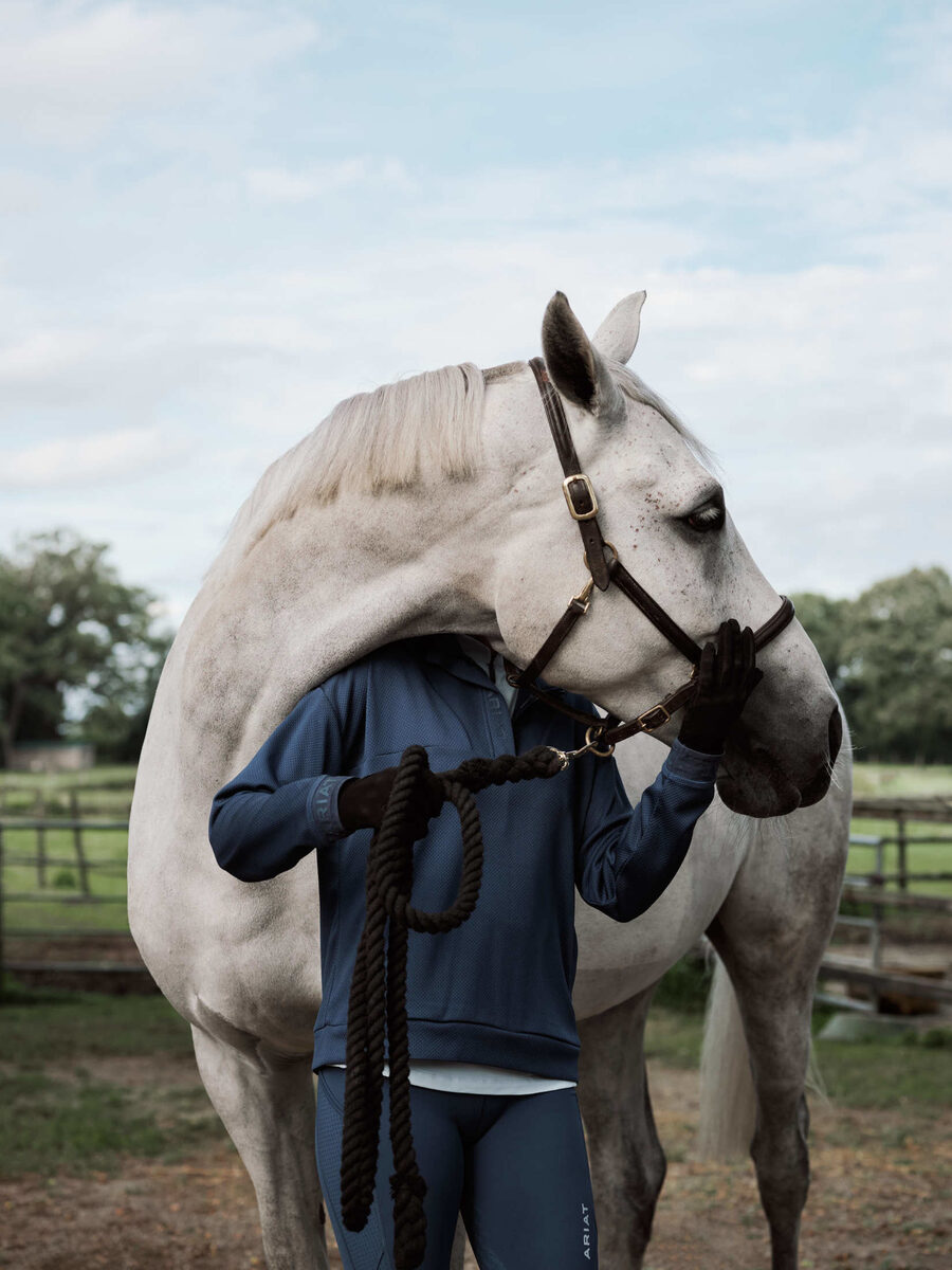 LUNIK produziert Sommer Kampagne 2024 der Reitsport- und Outdoormarke ARIAT für Fotograf Anthony Kurtz