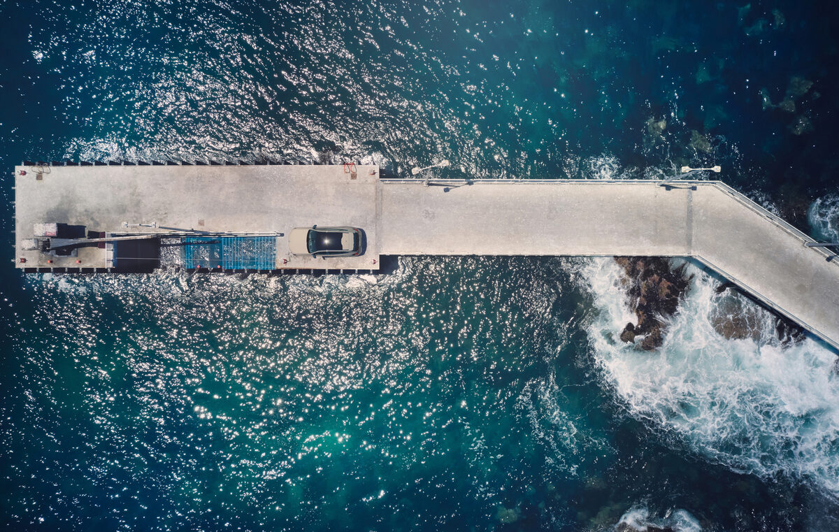 Coastal adventures await you - <b>AGNIESZKA DOROSZEWICZ</b> photographs the&nbsp;<b>BMW X3 M50 xDrive </b>campaign in Chile