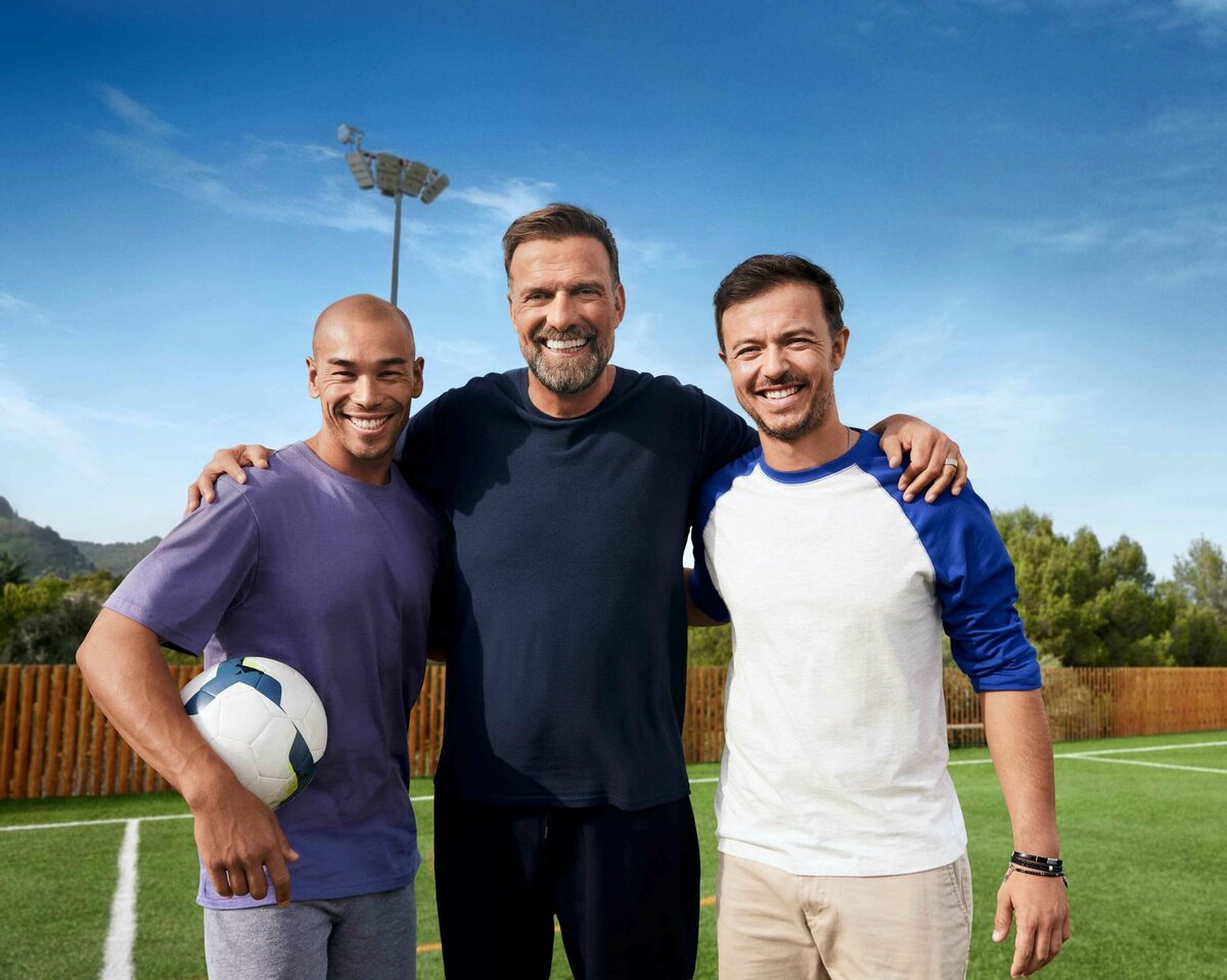 <b>ONE HUNDRED BERLIN</b> : Creative retouch for the <b>NIVEA MEN campaign with successful coach Jürgen Klopp</b> for Publicis One Touch