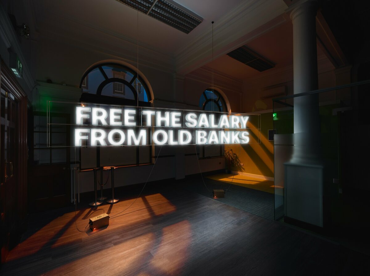 <b>‘The Salary Wants Out of Old Banks’ </b>- Europe-wide <b>REVOLT campaign</b> by Nick Meek for Anomaly and 3D typography by <b>RECOM</b>