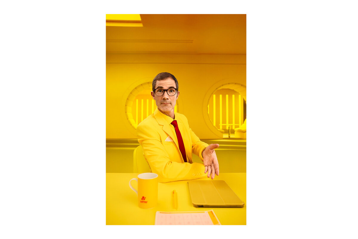 With only 3 right numbers ...' - <b>ROBERT WESTRICH</b> photographs testimonial Ernst Glück for <b>LOTTO</b>