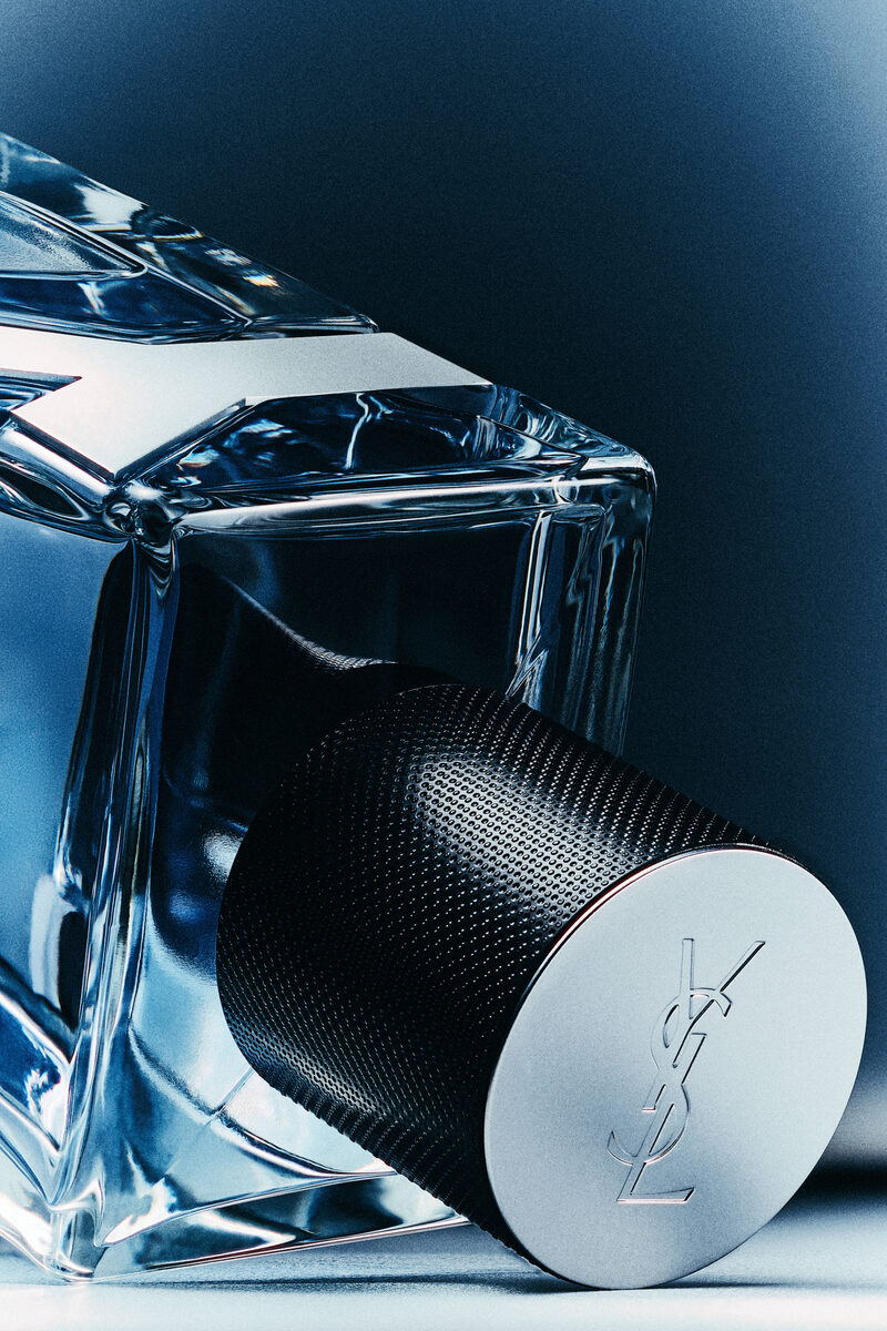 Zooming In on YSL's Y Perfume - A Personal Photography Project by stills specialist <b>QUENTIN DÉCAILLET</b>