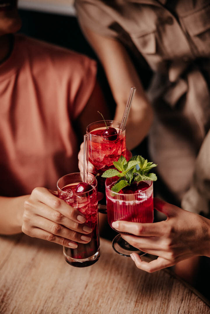 Tomas RODRIGUEZ c/o ANDREA HEBERGER photographs 'Recipes to mix yourself' for <b>ECKES Edelkirsch</b>
