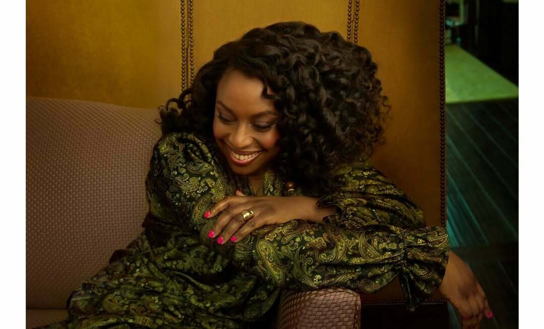 <b>Annie LEIBOVITZ c/o LGA MANAGEMENT</b> portrays the writer <b>Chimamanda Ngozi Adichie </b>for <b>VOGUE US</b>