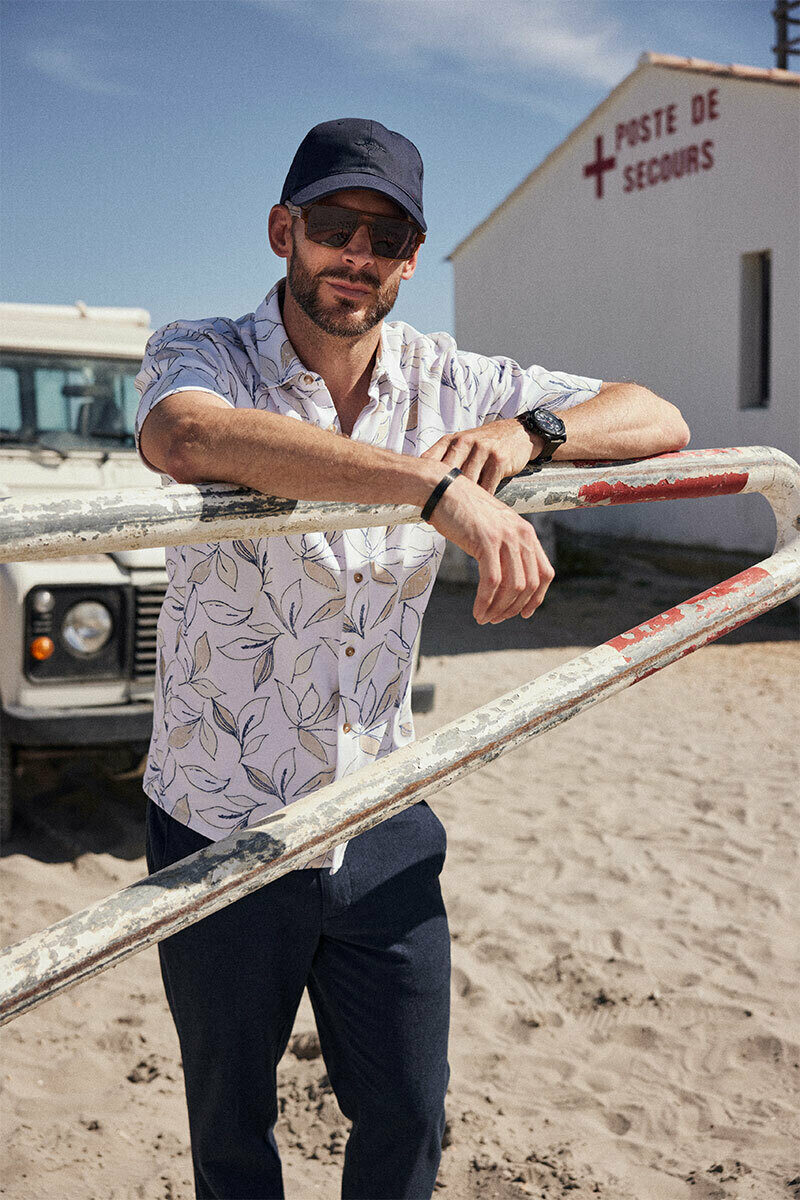 Simone SCHNEIDER c/o ANDREA HEBERGER photographs for FYNCH HATTON on the beach in the French Camarque