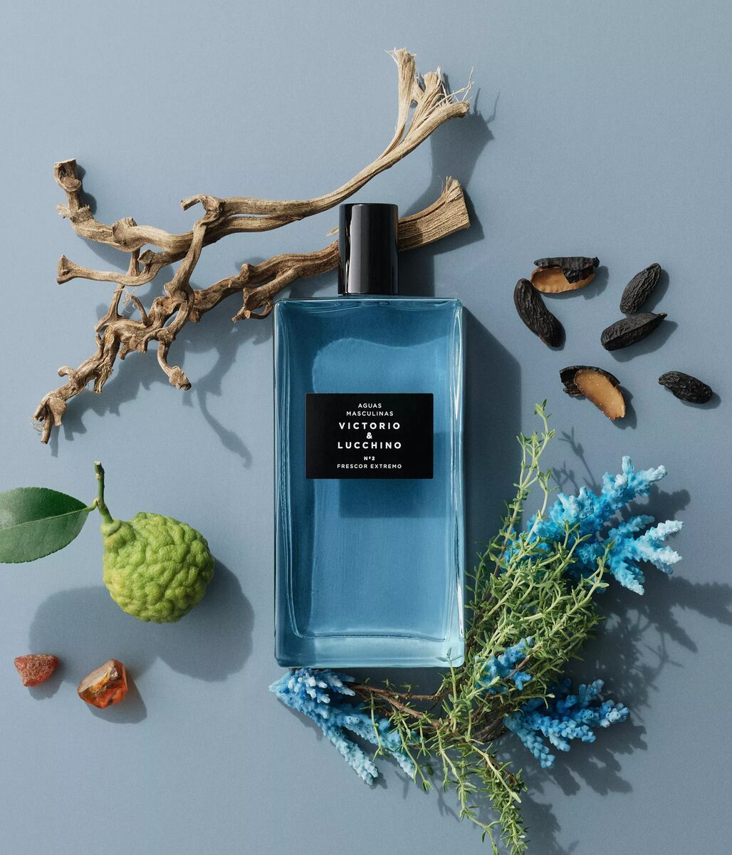 New perfume bottles for <b>Victorio &amp; Lucchino</b> - Photography and Art Direction by <b>Maciek MILOCH c/o STILLSTARS</b>