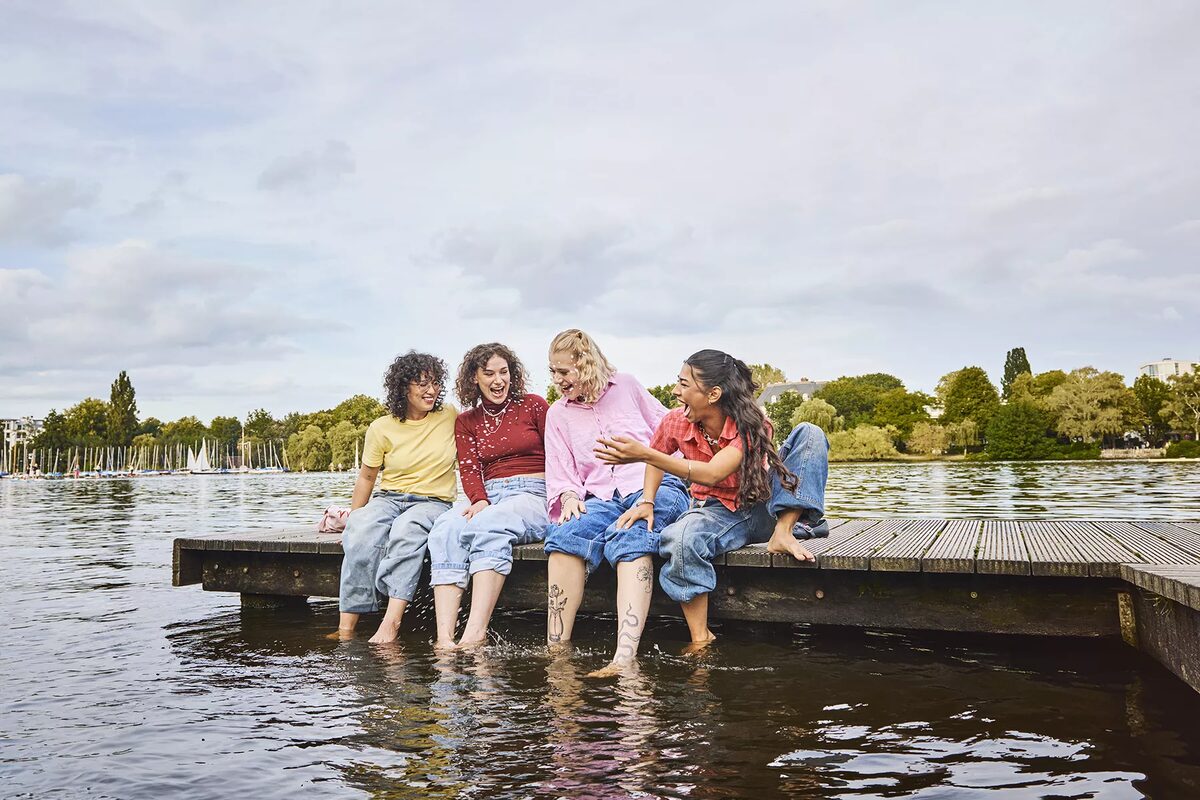 'Girlfriends' - eine freie Arbeit von Fotograf Uwe KREJCI c/o DOUBLE T Photographers