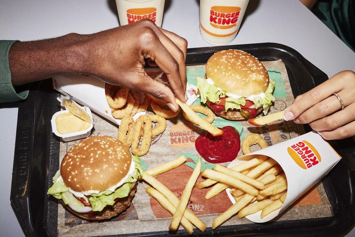 New at gosee.news : <b>MAURICIO CANDELA</b>, photographer &amp; director, Miami &amp; L.A.; we start with : 'Raw, Real, and Unposed: <b>Mauricio Candela Brings Homecoming to Life for Burger King</b>'