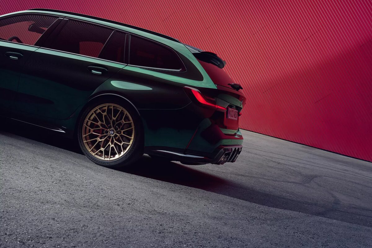 AGNIESZKA DOROSZEWICZ showcases the BMW M3 CS Touring in a striking visual series