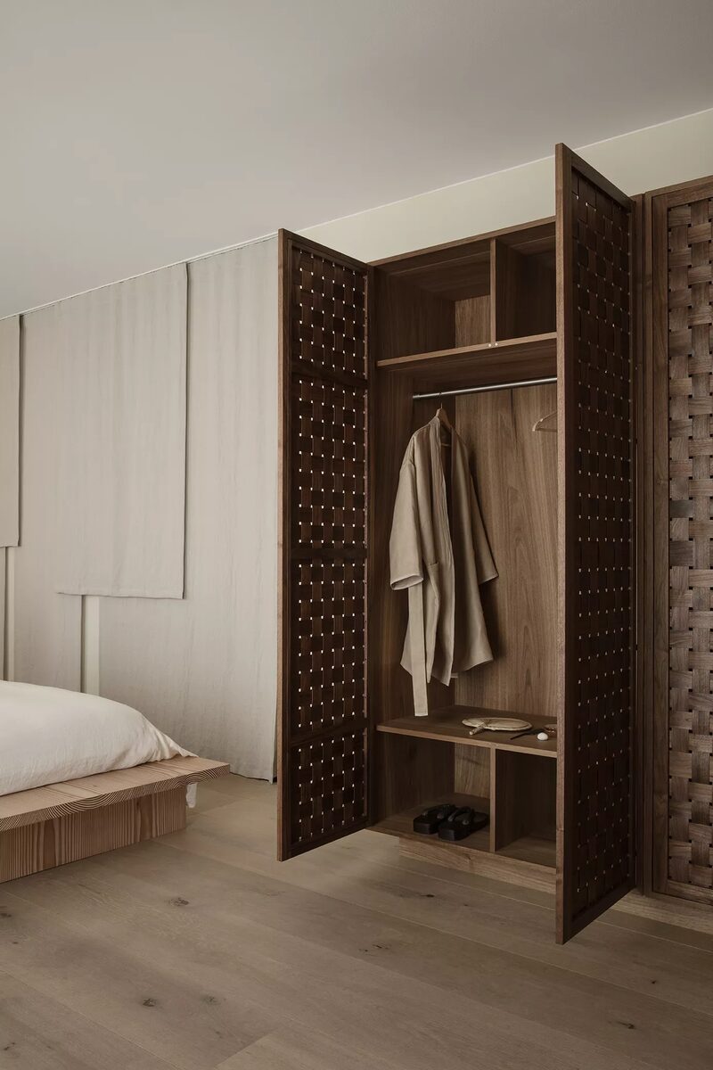 'Craft with character. Design with depth. Tailored for you.' - <b>Heidi Lerkenfeldt c/o STILLSTARS </b>photographs kitchens and interiors for<b> Garde Hvalsøe</b>, Copenhagen