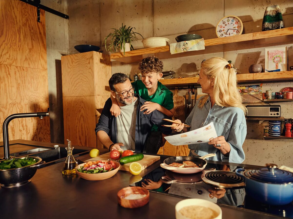 Serving Fresh Looks and Real Moments – HELLO FRESH Kampagne von Christian Doppelgatz c/o UPFRONT