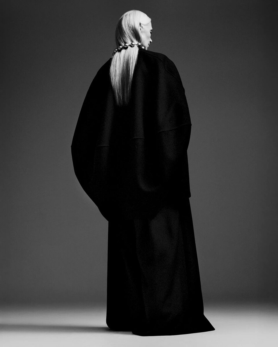 <b>Jana Gerberding c/o BIRD PRODUCTION</b> photographed <b>Christiane Arp</b> for the <b>10 Magazine Germany</b> cover story