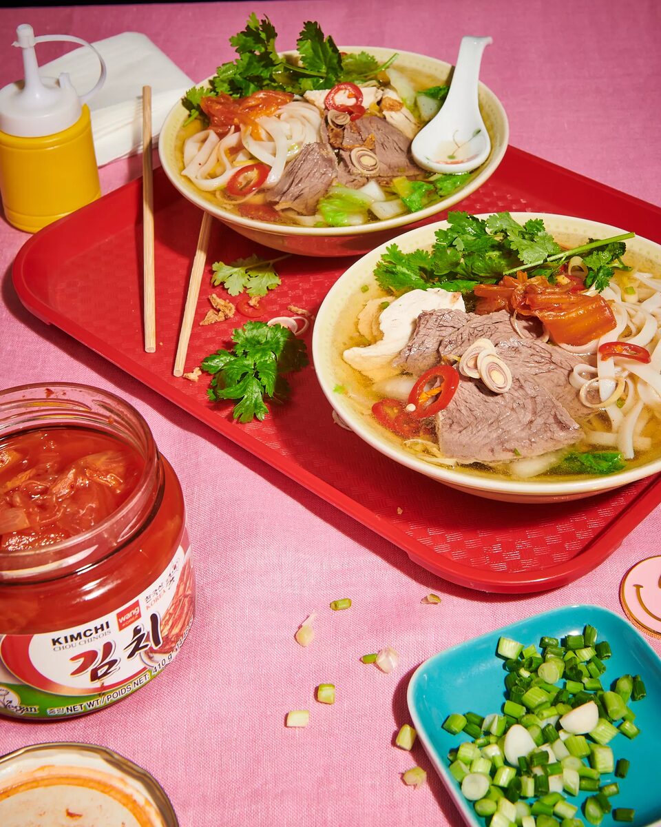 Stefan Thurmann c/o JULIA WALDMANN fotografiert Asia Food, Foodstyling by Raik Holst, die freie Arbeit für Dich auf gosee.news