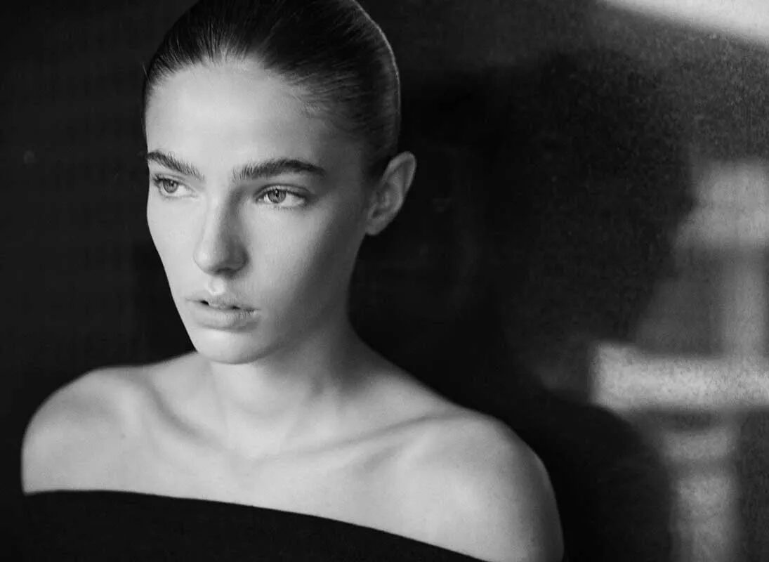 <b>Cristian Hunter c/o KRISTINA KORB</b> fotografierte Model Daisy Maberry für die <b>L´OFFICIEL Türkei </b>September 25