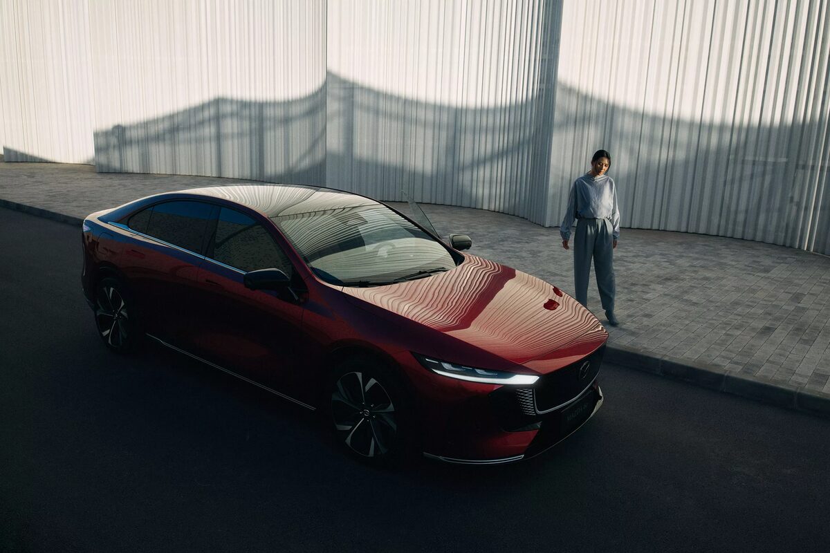 BAM Photographers shot the global <b>MAZDA 6E launch campaign</b> – Styling by <b>Natalie SCHNEIDER c/o LIGAWEST</b>