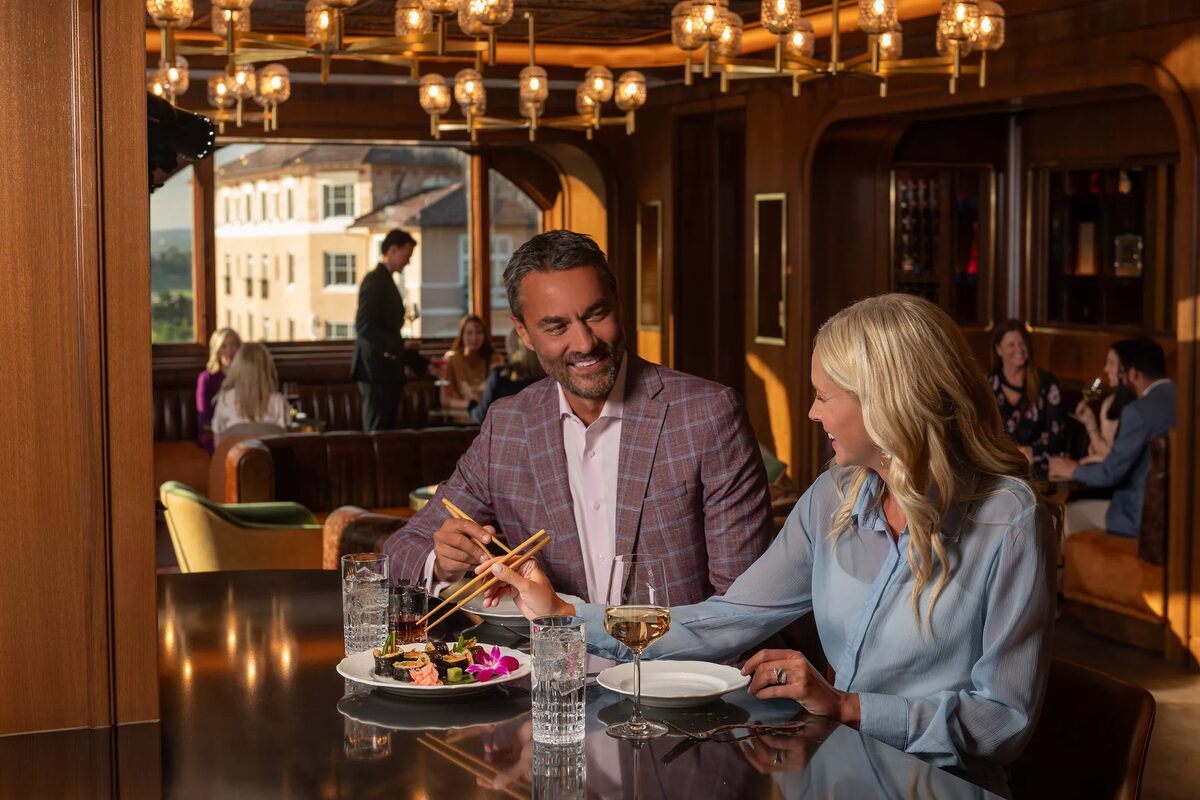 Die<b> 'Penrose Room' Kampagne</b> für das The Broadmoore Hotel in Colorado Springs - fotografiert von <b>Chad Chisholm c/o&nbsp;ANDREA HEBERGER</b>