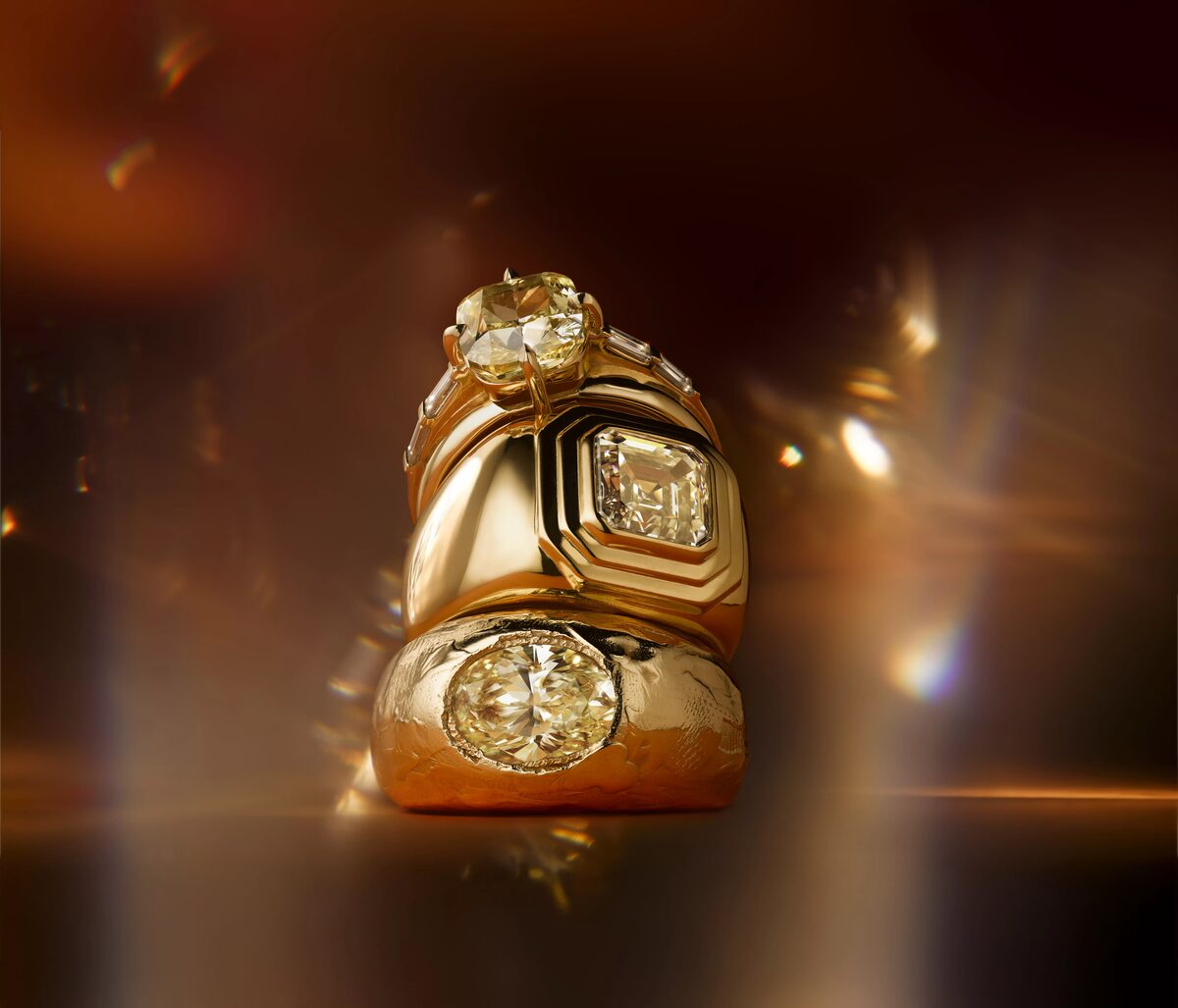 DE BEERS presents its jewellery - captured by stills photographer Benedict Morgan and Creative Director Tim Holloway c/o LGA MGMT