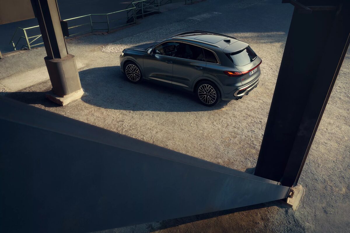 'AUDI SQ5 - EXPLORATION OF LIGHT' - fotografiert von MICHAEL HANISCH