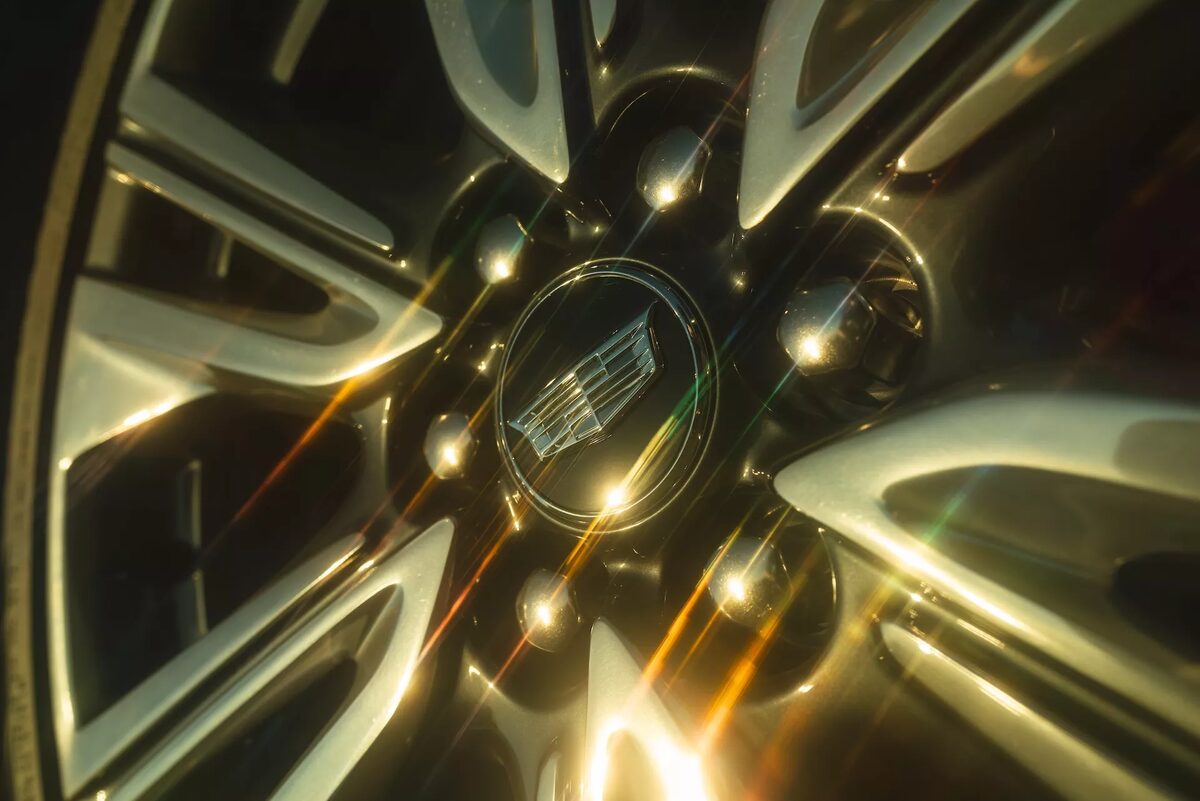 NEW: <b>KYLIAN &amp; BASTIEN</b> aka&nbsp;<b>KYANDBA </b>CAPTURE<b> </b>'THE ART OF LETTING GO'<b> </b>- A CAMPAIGN FEATURING THE NEW <b>CADILLAC OPTIQ</b>