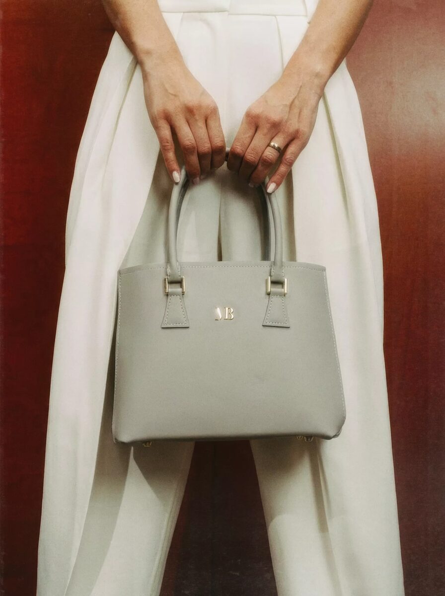 Hottest Vegan Bags! Christoph Klutsch inszeniert vegane Accessoires von Designerin Melina Bucher