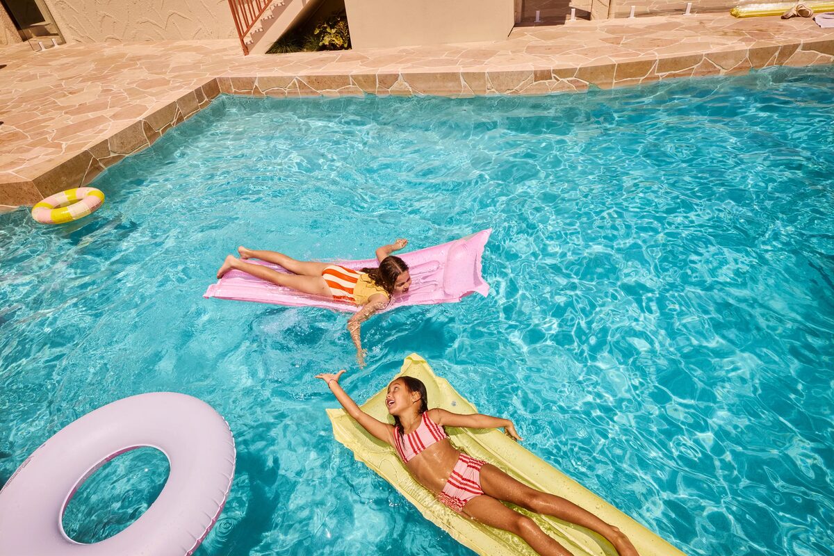 Naturally Derived Sun Protection - Alexandrena Parker photographs the Sun and Daughter campaign