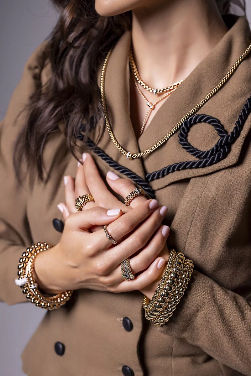 Radiant Moments &amp; Timeless Elegance⁠ - Tomas Rodriguez photographed for Juwelier Gadebusch